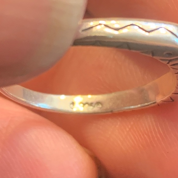 Sterling Silver Coral Inlay Band Ring - Picture 5 of 5